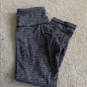 Wonder under cropped Lululemon leggings